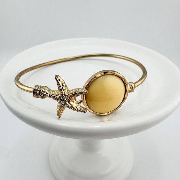 Vintage Gold-Tone Starfish Bangle Stone Accent Beachy Boho Chic Retro - Picture 3 of 8